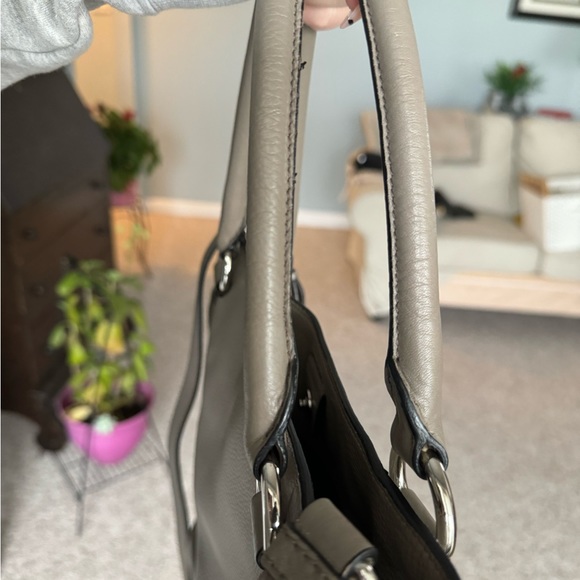 Prada Vitello Daino Bag - Picture 3 of 7